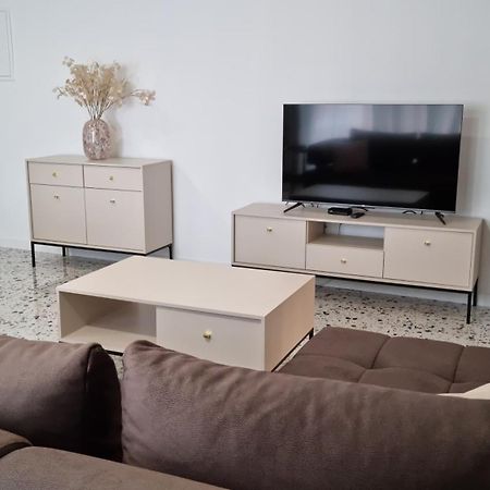 Delta House - Gama Apartment Zara Esterno foto