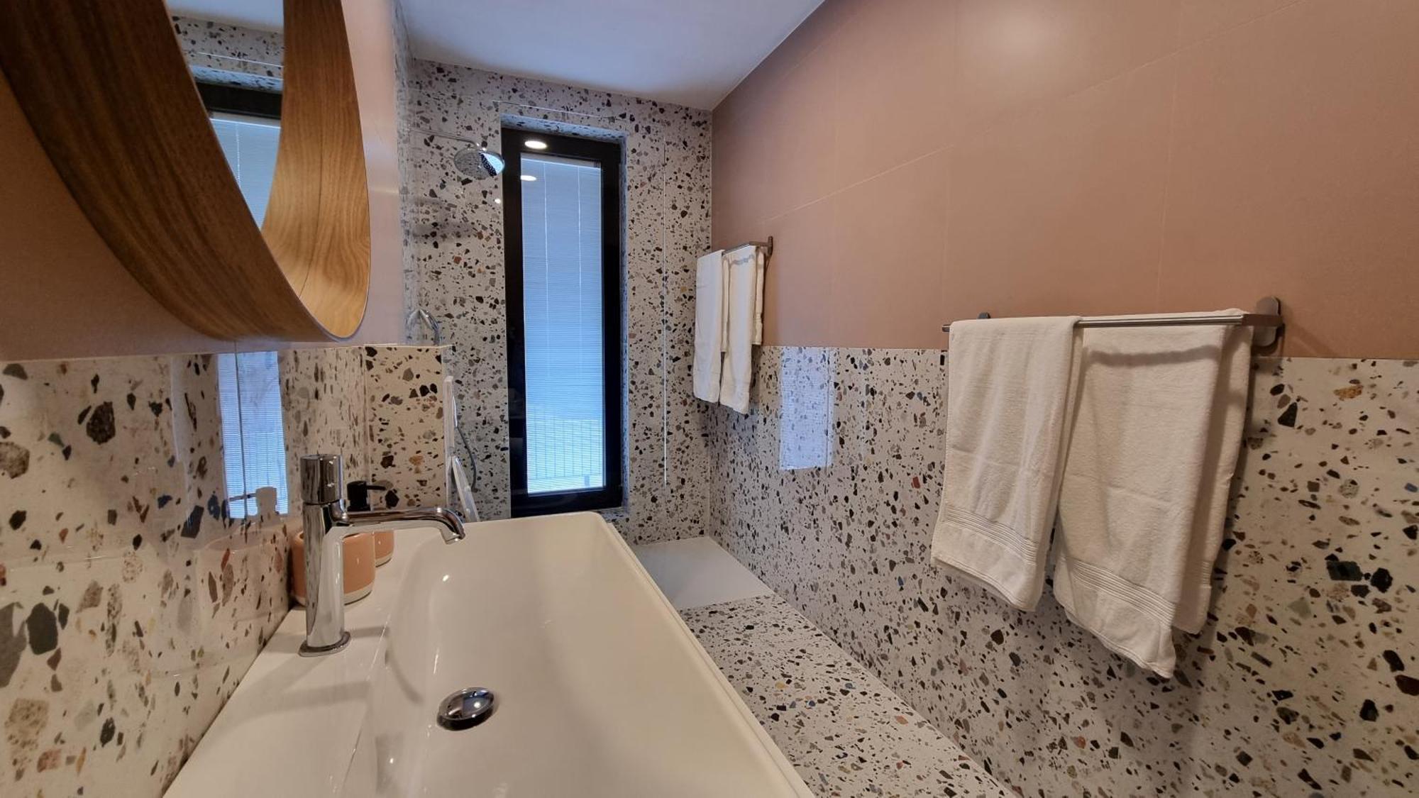 Delta House - Gama Apartment Zara Esterno foto