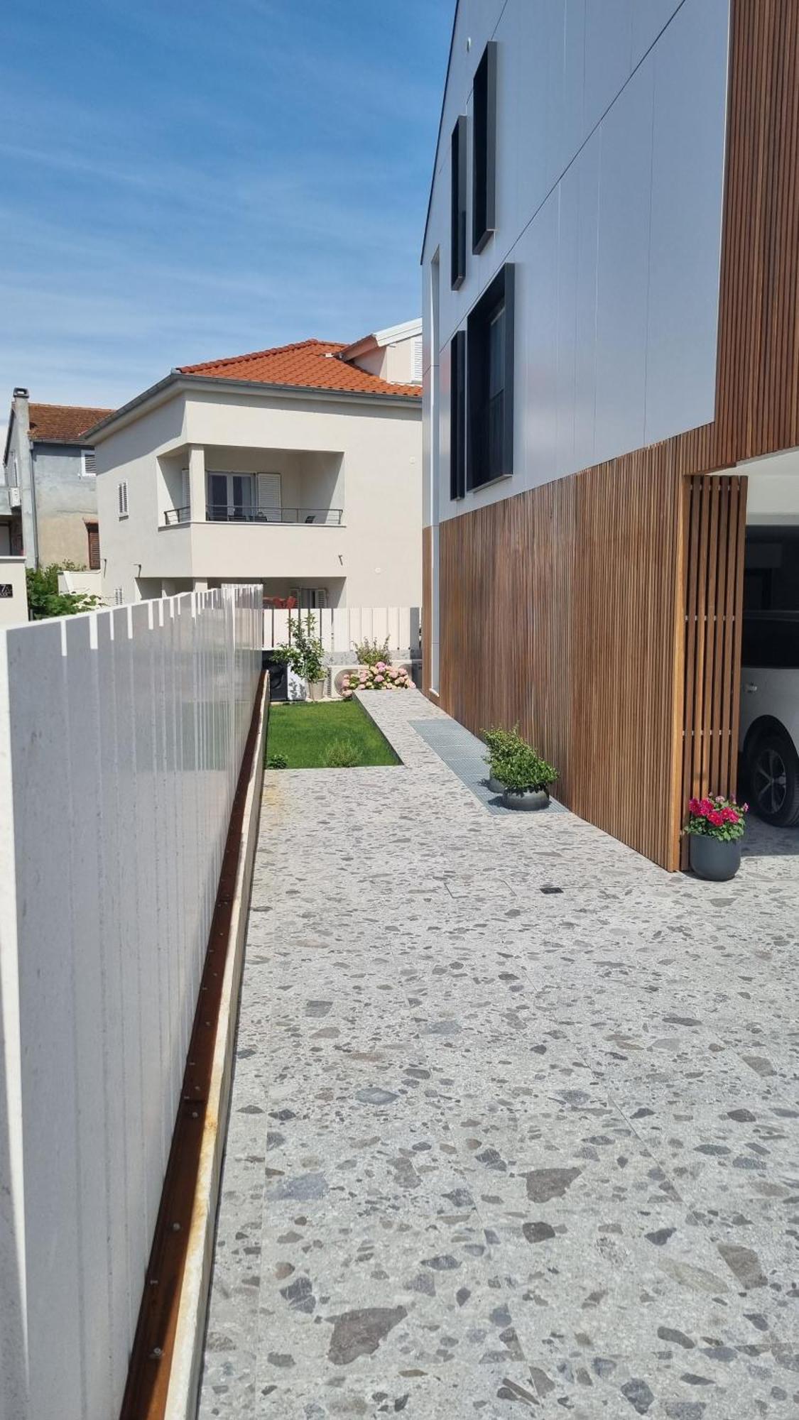 Delta House - Gama Apartment Zara Esterno foto